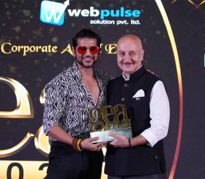 Karanvir Bohra Receives Media and Entertainment Excellence Award at GEA 2022 - Luxury Lifestyle