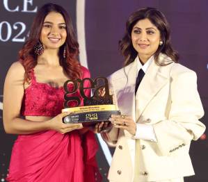 Natasha Bharadwaj Recognized at GEA 2024 for Outstanding OTT Performance by Shilpa Shetty - Luxury Lifestyle